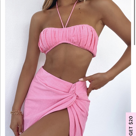 White Fox Boutique Dresses & Skirts - Top small and skirt Xs